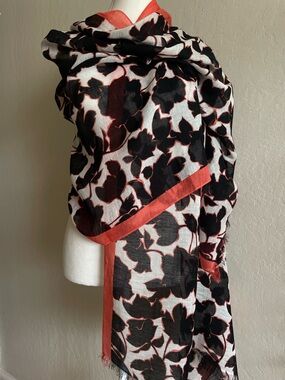Halogen linen wrap